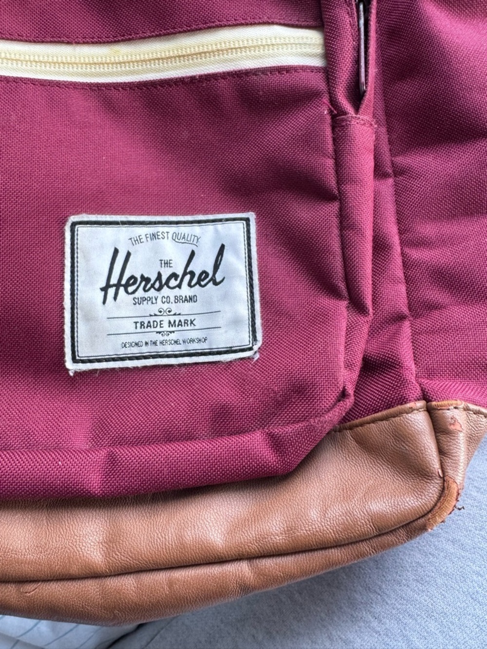 Herschel Supply Company Maroon & Tan Backpack with Front Pocket - Picture 4 of 4